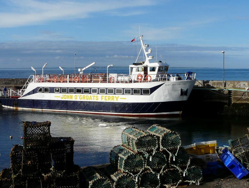 JOG_ferry_lobster_pots