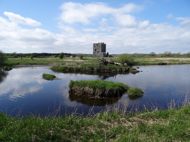 Threavecastle