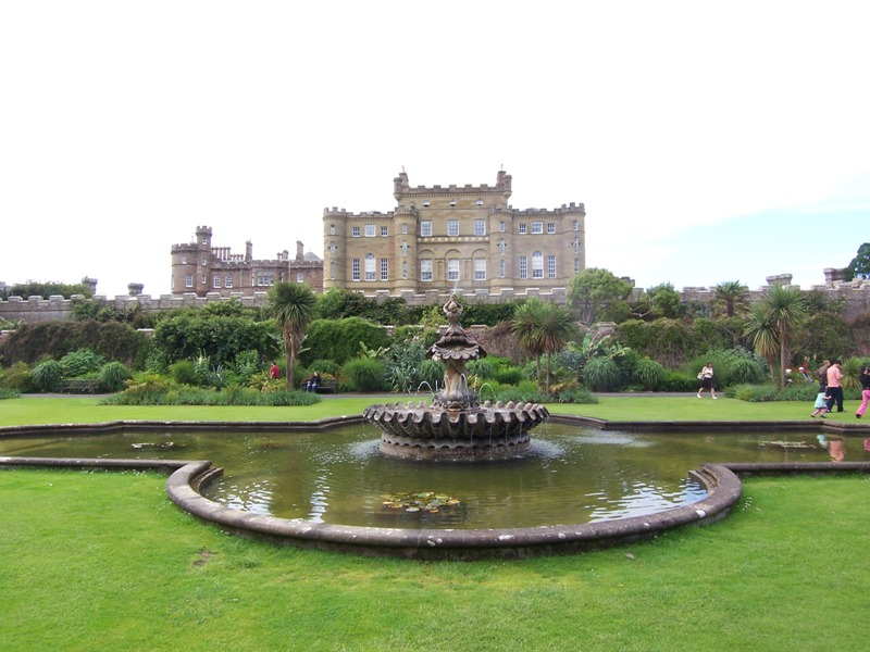 Culzeanviewedfromgardens