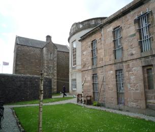 Inverarayjail2