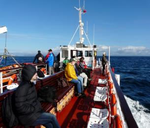 JOG_ferry_passengers