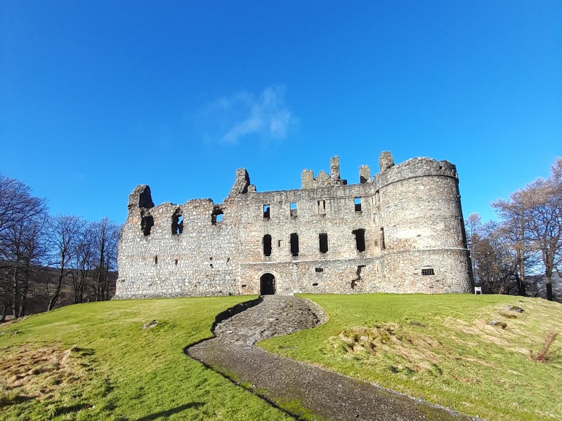 Main entrance to Balvenie Castle