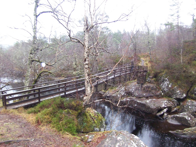 Footbridge over River Affric at start of path into Glen Affric forest