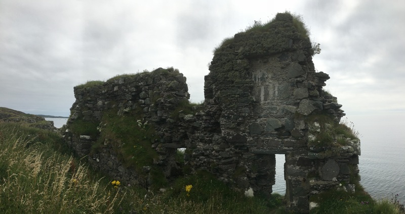 Dunyvaig Castle ruins