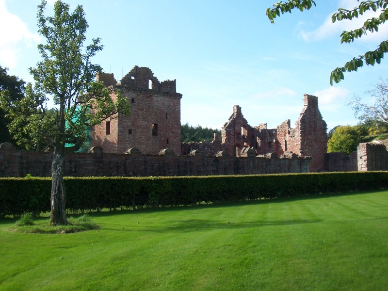 Approach to Edzell Castle 