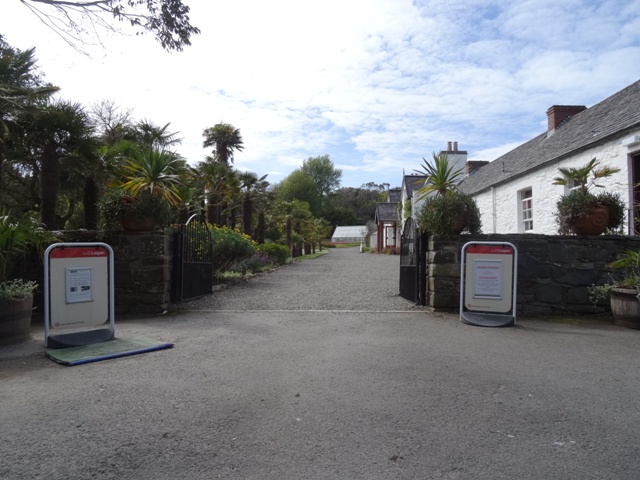 Entrance to Logan Gardens