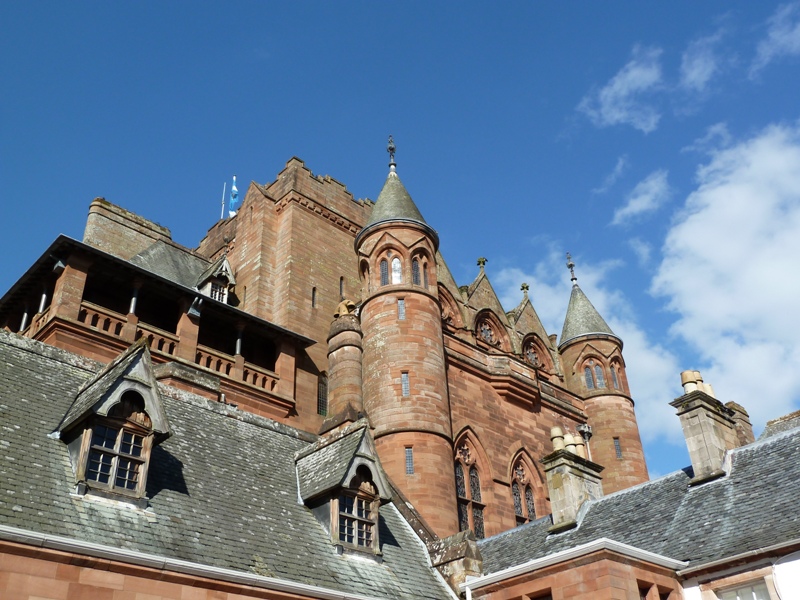 Mount Stuart looking like Hogwarts