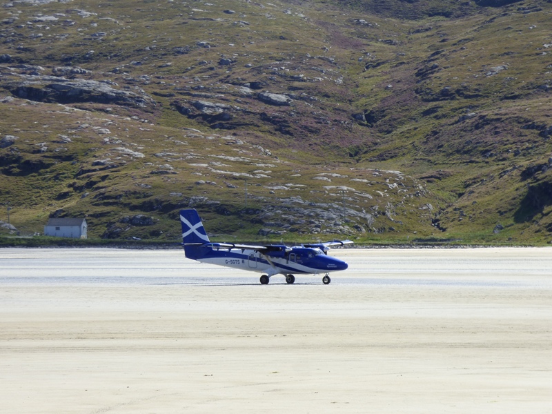 Plane landing on the beach at Barra