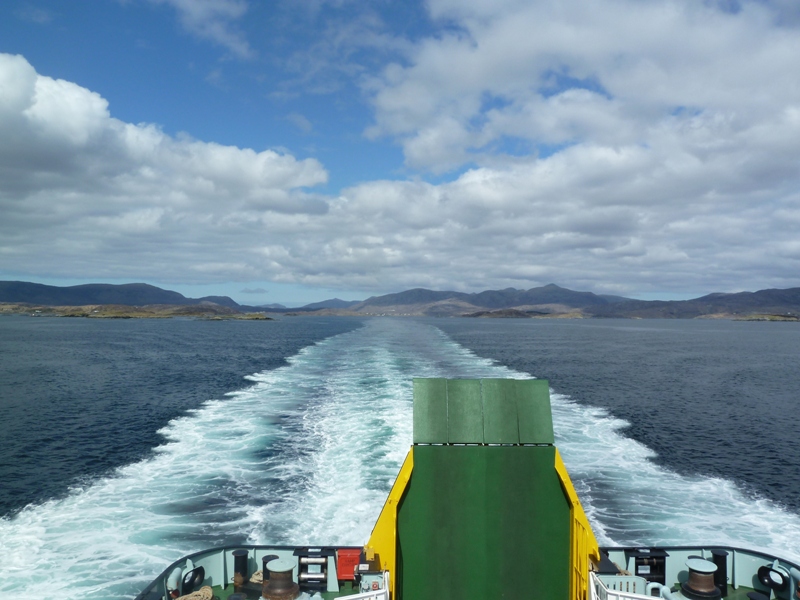 Sailing away from Harris