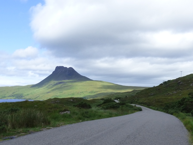 Road to Stac Pollaidh