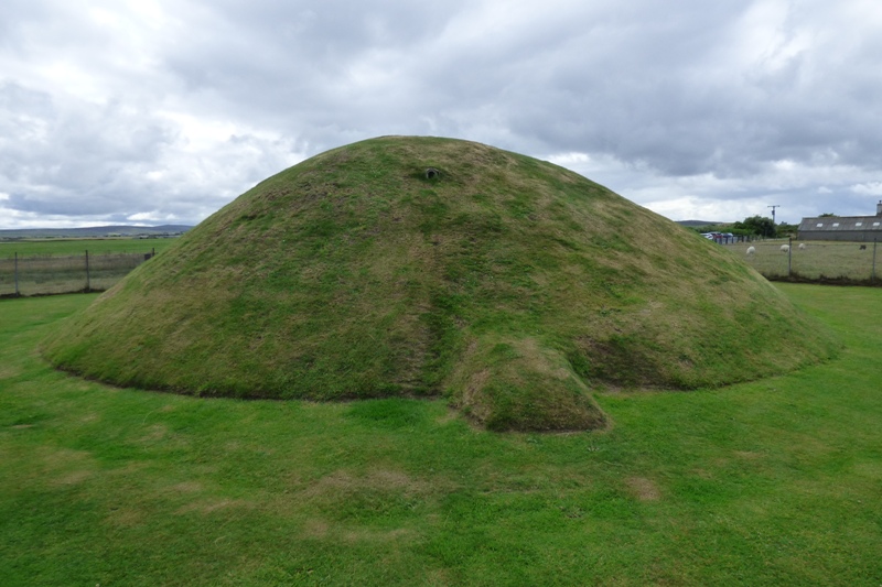 Unstan Chambered Cairn viewed from outside