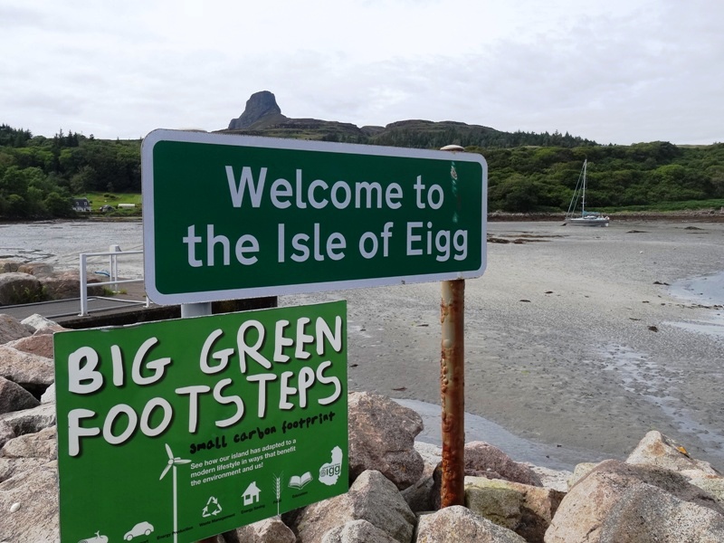 Welcome to Eigg signpost 