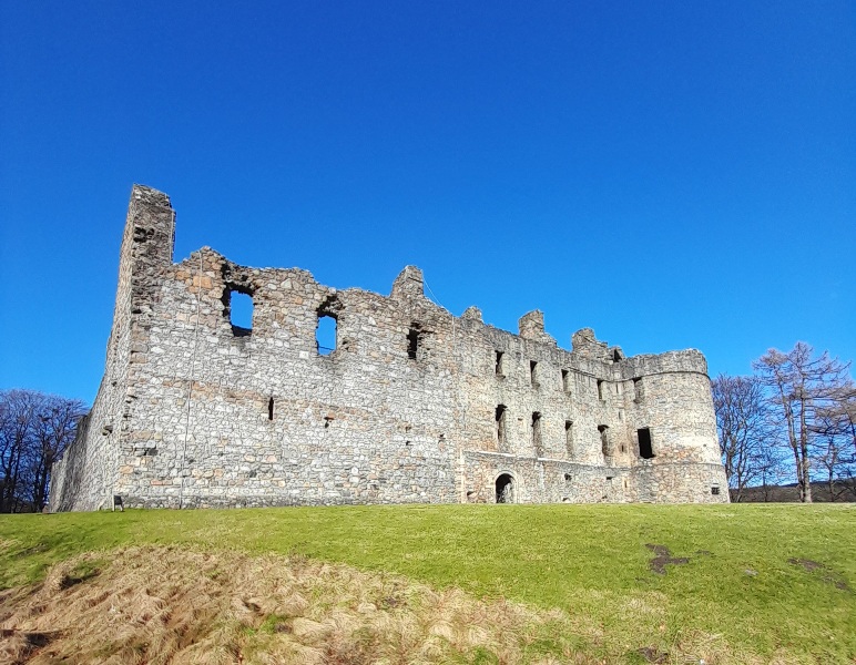 Southern wall of Balvenie castle showing the Atholl Lodgings Southern wall of Balvenie castle showing the Atholl Lodgings