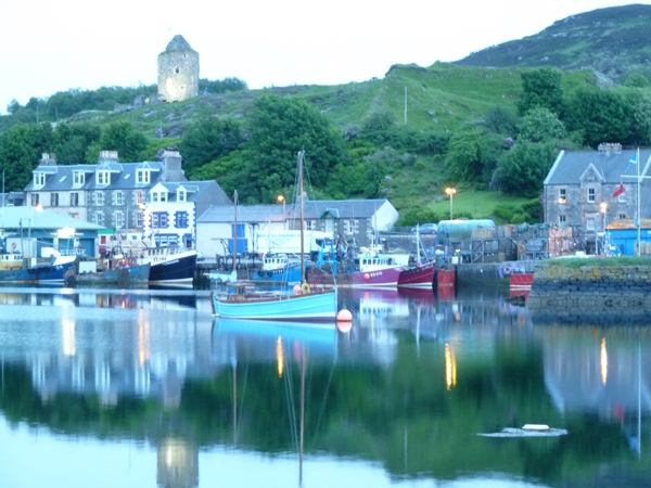 Tarbert Castle lit up